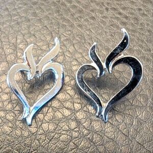 Lot Of 2 Silver Tone Heart Brooch Pin Best Friends True Love Mother Daughter